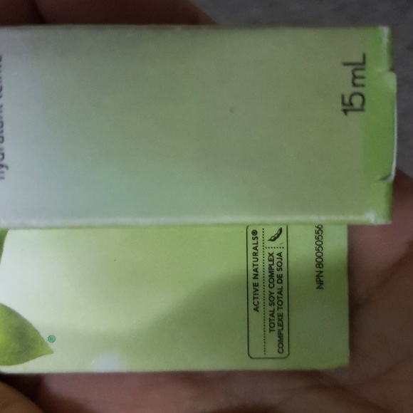 AVEENO positively radiant cc eye cream fair to light spf 25 15ml - Picture 2 of 3